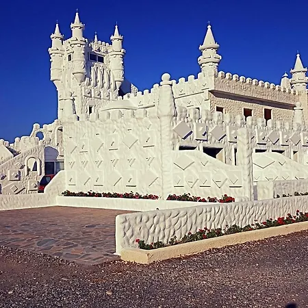 Snow White Castle Aparthotel Kiotari